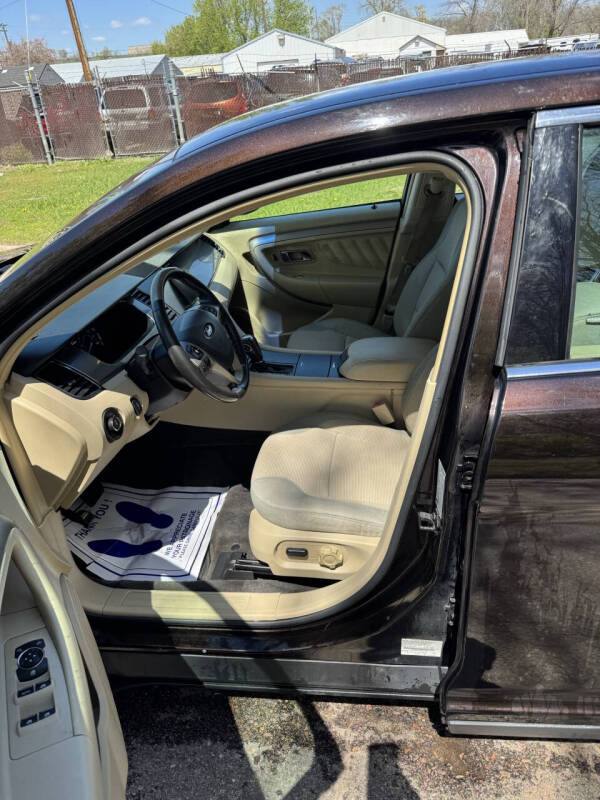 2013 Ford Taurus SEL