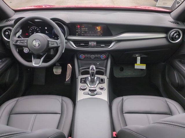 2025 Alfa Romeo Stelvio