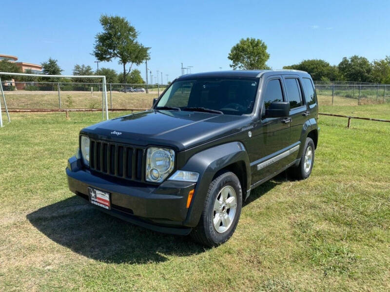 2011 Jeep Liberty for sale at LA PULGA DE AUTOS in Dallas TX