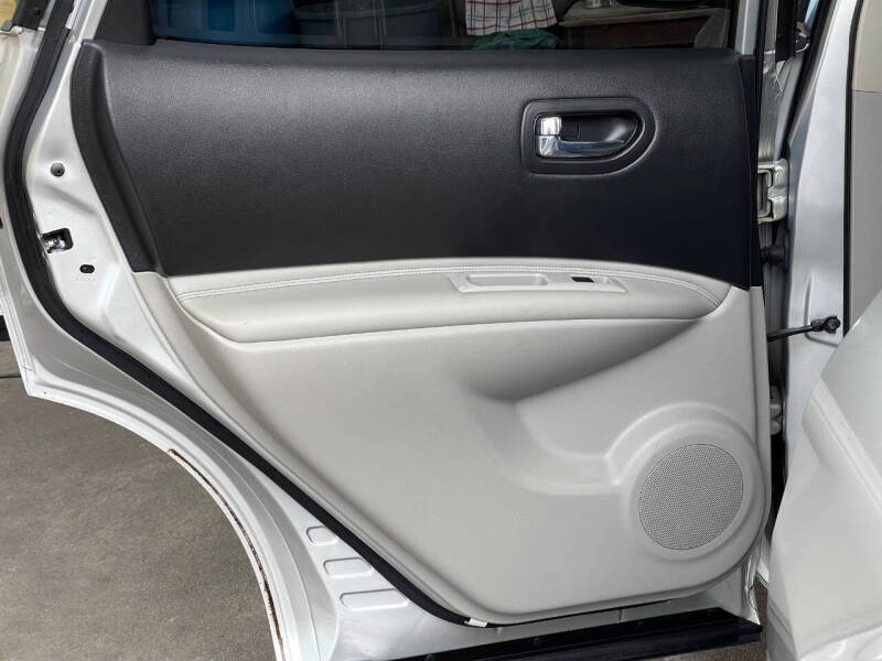 2009 Nissan Rogue SL