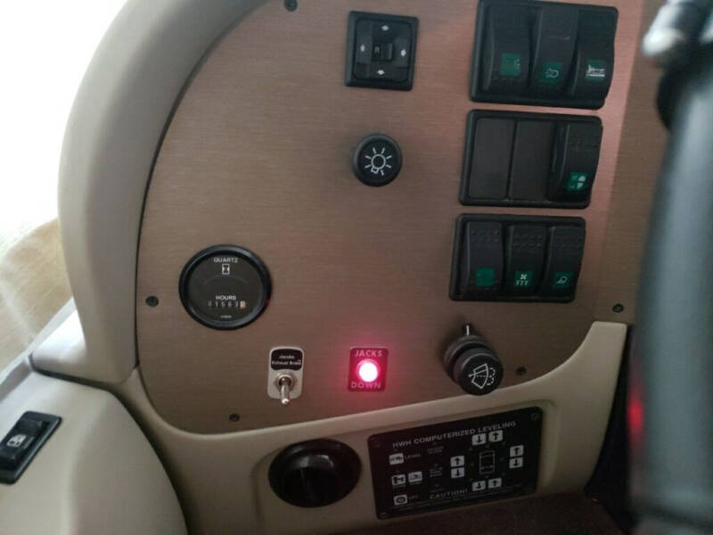 1999 Freightliner XC Chassis