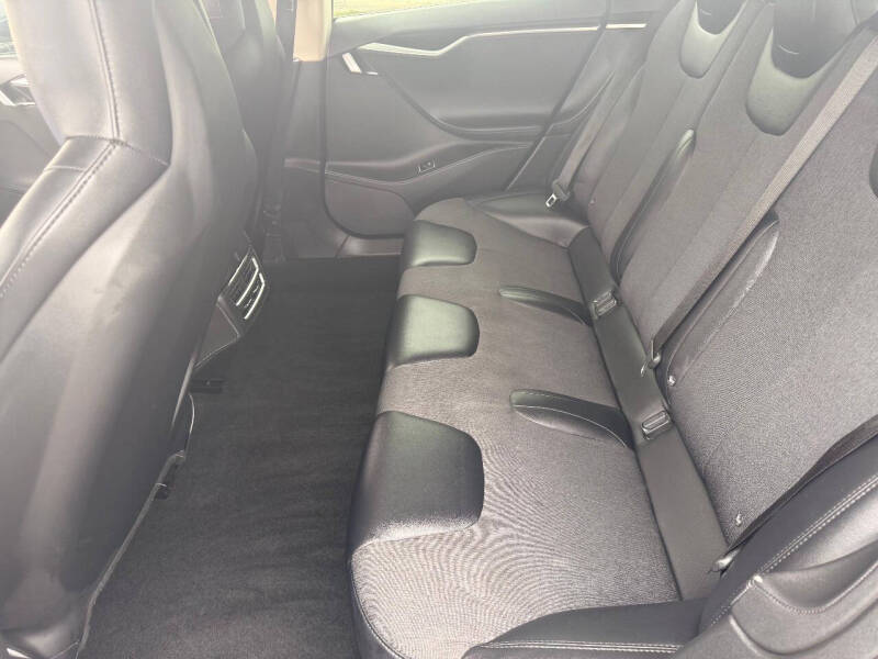 2015 Tesla Model S 85