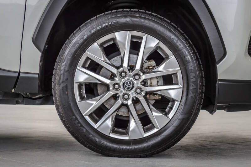 2020 Toyota RAV4 Limited