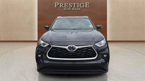 2022 Toyota Highlander Hybrid XLE