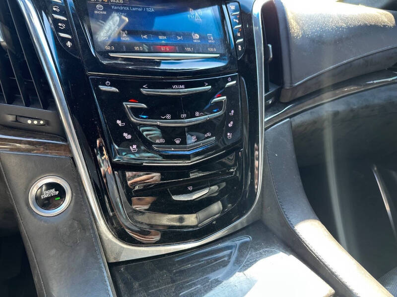 2015 Cadillac Escalade Platinum