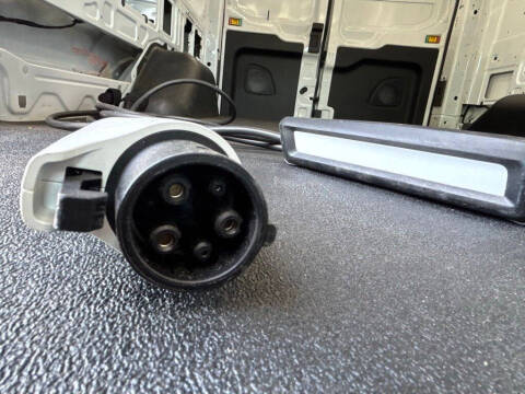 2022 Ford E-Transit