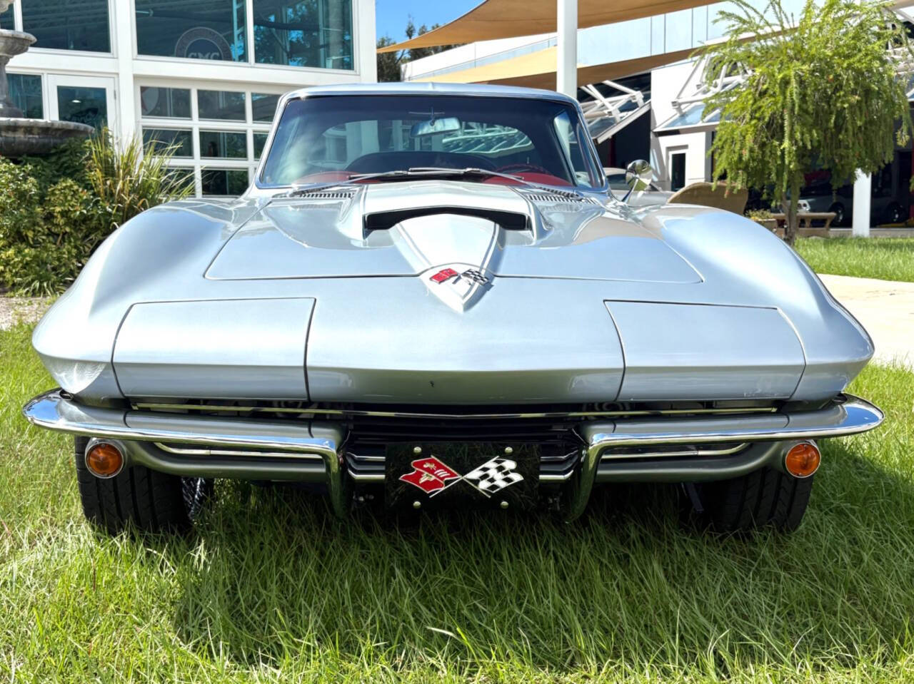 1965 Chevrolet Corvette 2