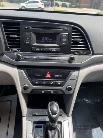 2017 Hyundai Elantra