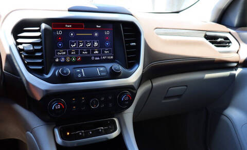 2020 GMC Acadia SLT