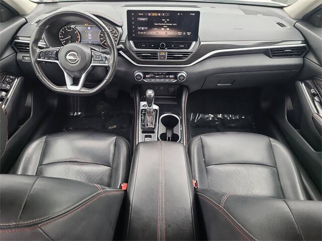 2023 Nissan Altima 2.0 SR