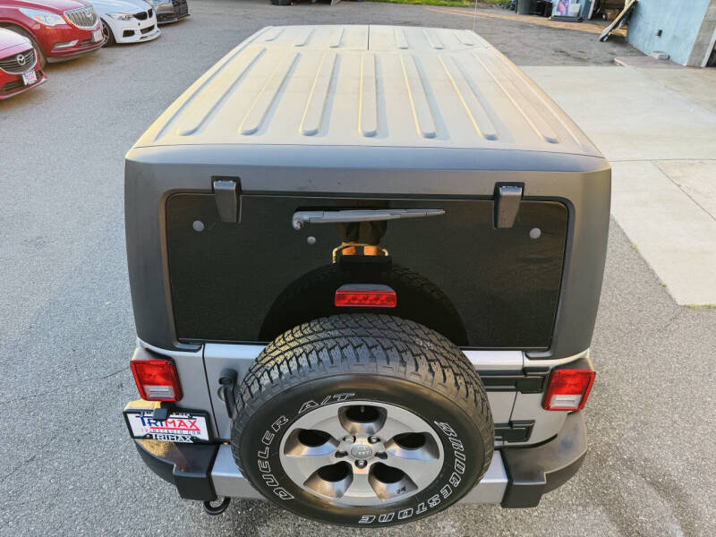 2016 Jeep Wrangler Unlimited Sahara