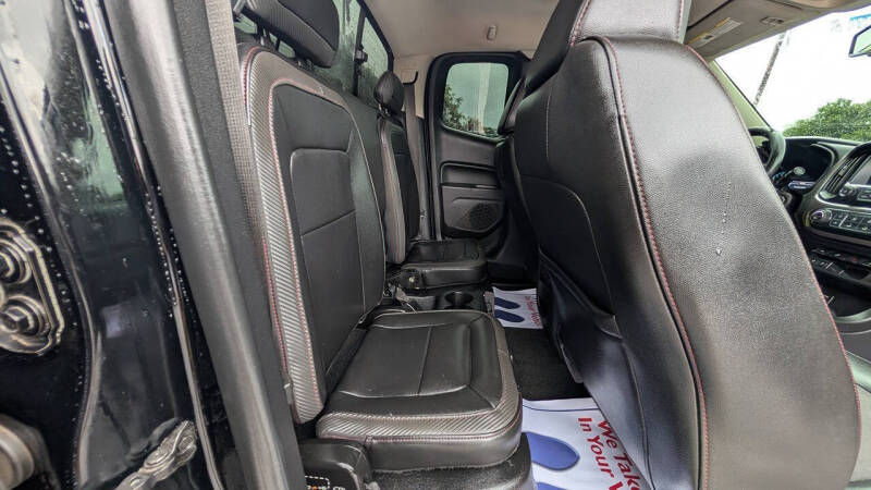 2017 GMC Canyon SLE