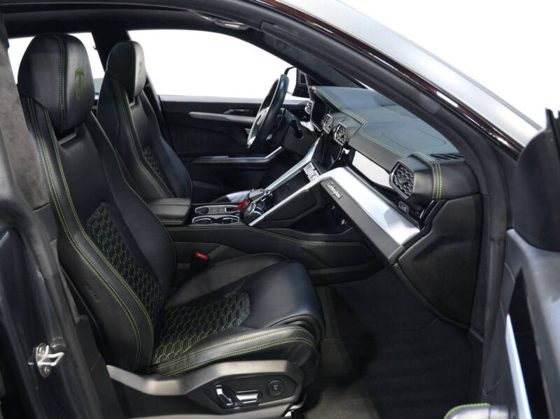 2019 Lamborghini Urus
