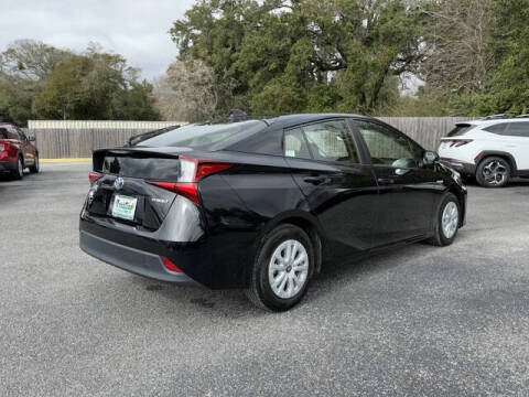 2020 Toyota Prius L Eco