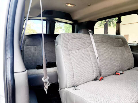 2018 Chevrolet Express LT 2500