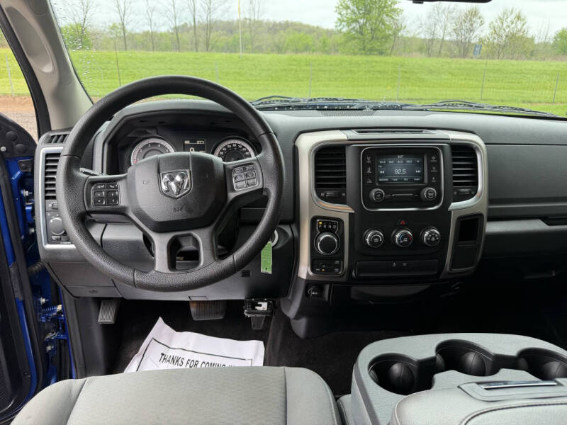 2015 RAM 1500 SLT