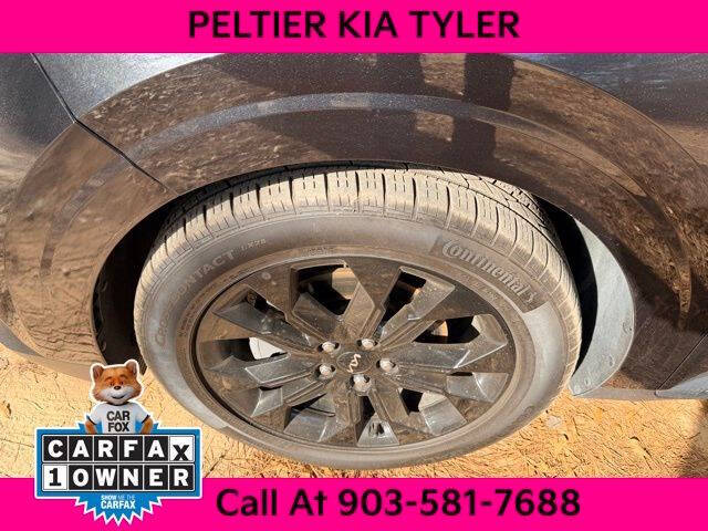 2024 Kia Carnival SX