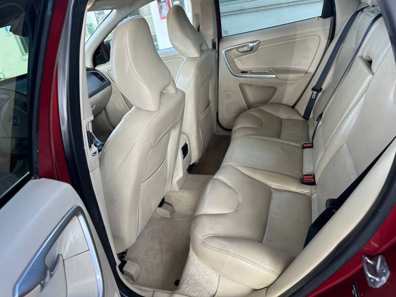 2015 Volvo XC60 T6 Drive-E