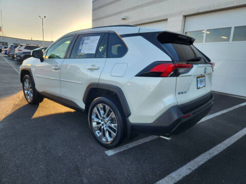 2021 Toyota RAV4 XLE Premium