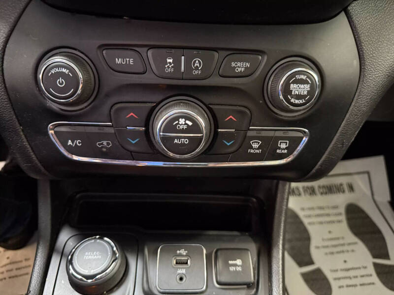 2019 Jeep Cherokee Latitude Plus