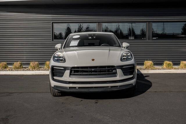 2022 Porsche Macan