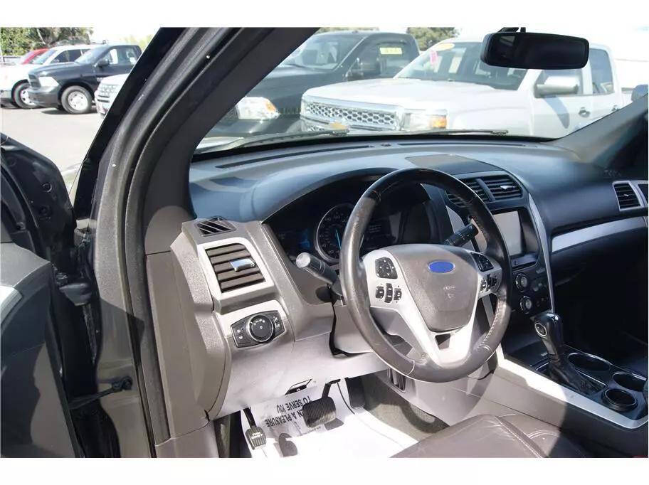 2014 Ford Explorer for sale at Auto Plaza in Fresno, CA