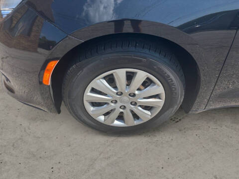 2021 Chrysler Voyager LX