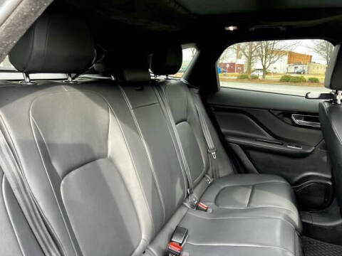 2020 Jaguar F-PACE 25t Premium