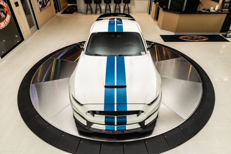 2020 Ford Mustang