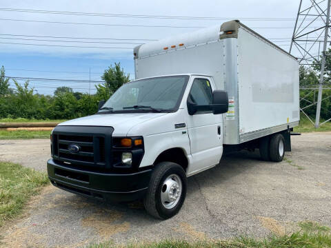 2013 Ford E-Series Chassis for sale at Siglers Auto Center in Skokie IL