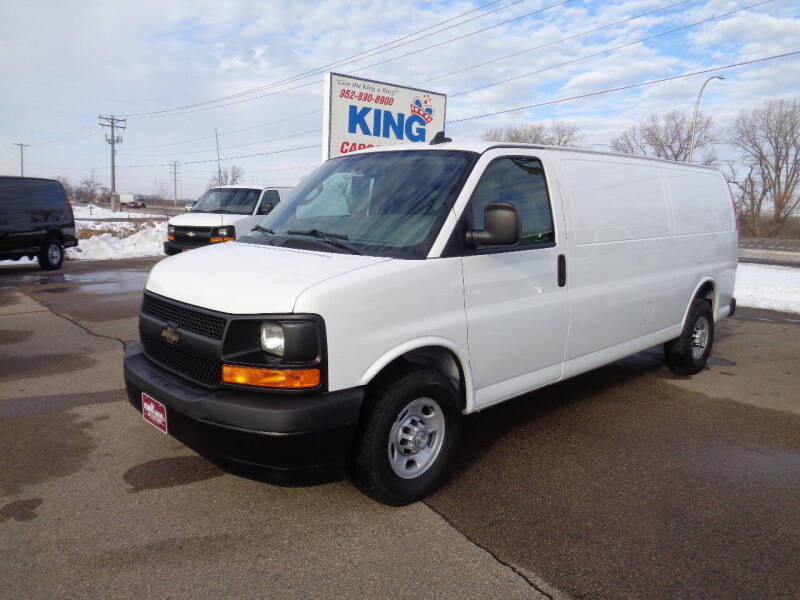 2017 Chevrolet Express Cargo Work Van's photo