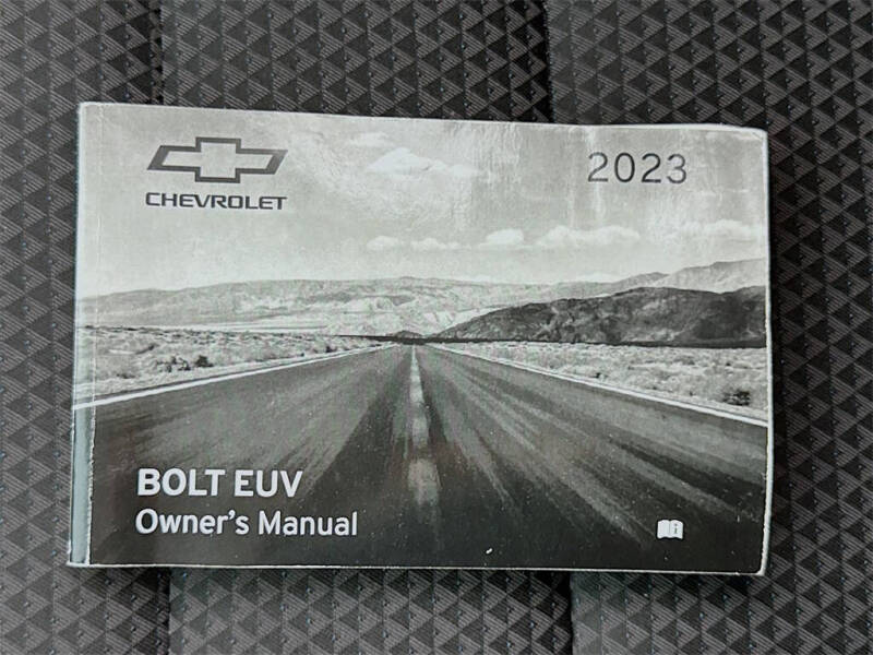 2023 Chevrolet Bolt EUV LT