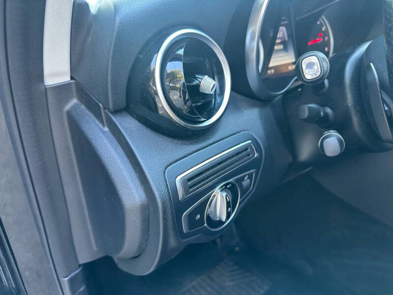 2017 Mercedes-Benz C-Class