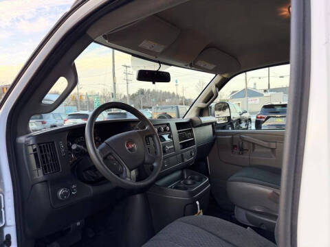 2024 GMC Savana 2500