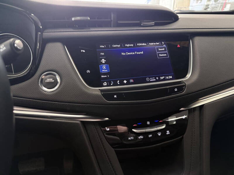 2025 Cadillac XT5 Luxury