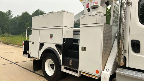 2020 Freightliner M2 106
