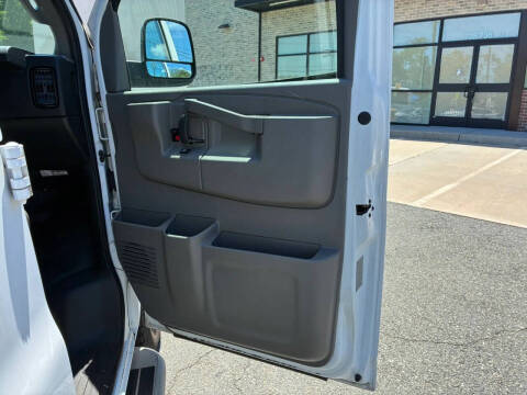 2017 GMC Savana 2500