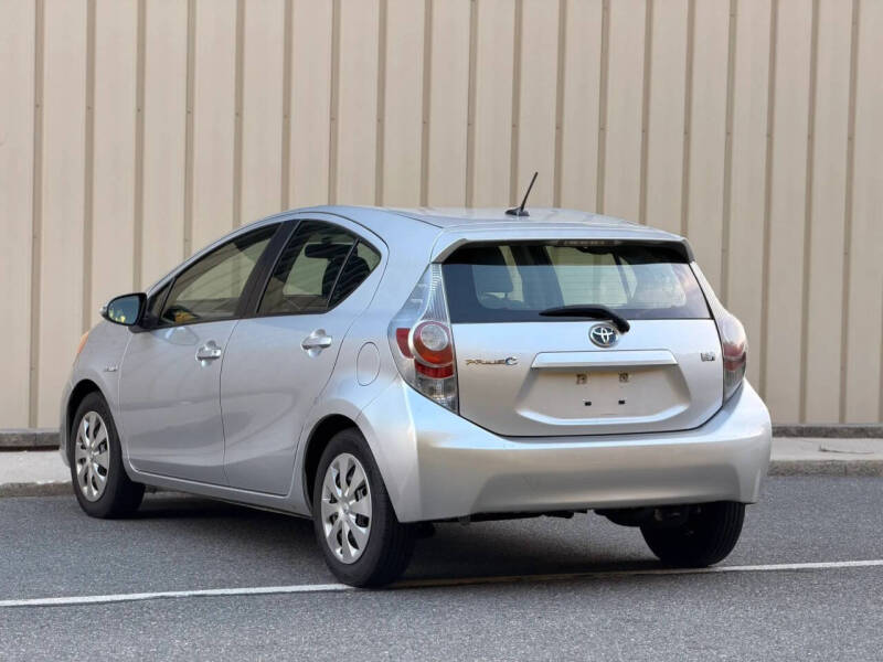 2013 Toyota Prius c