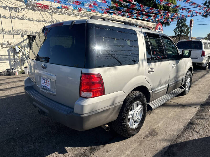 2005 Ford Expedition XLT photo 6