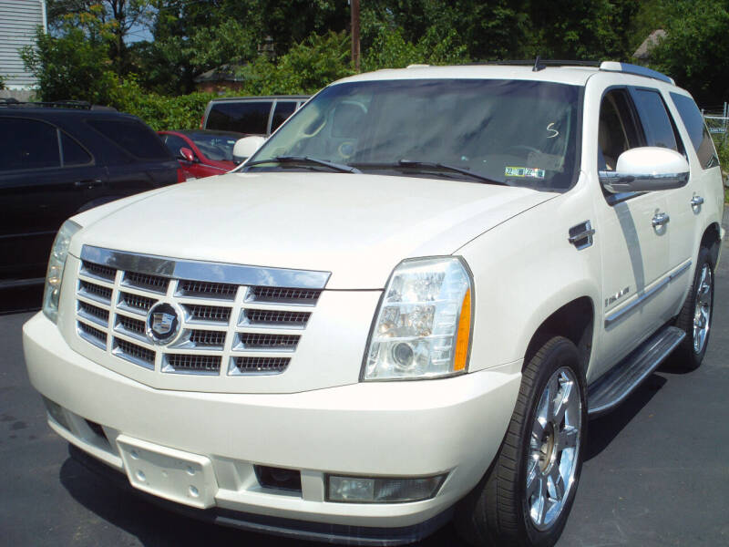 2007 Cadillac Escalade for sale at Marlboro Auto Sales in Capitol Heights MD