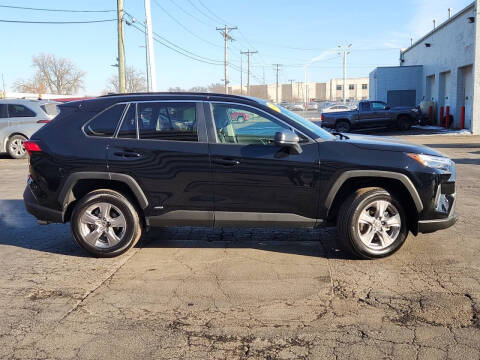 2025 Toyota RAV4 Hybrid LE