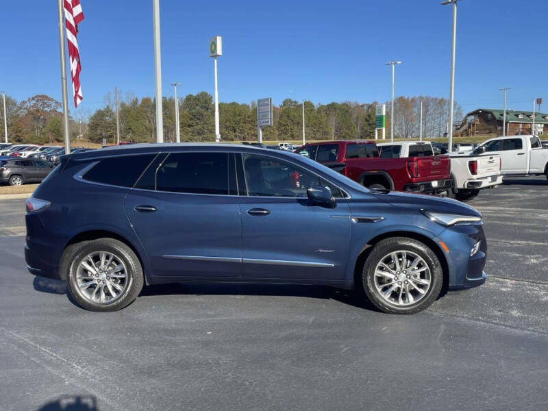 2022 Buick Enclave Avenir