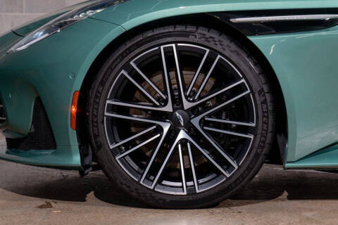 2024 Aston Martin DB12 V8