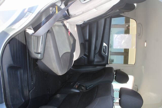 2020 Nissan Pathfinder SV