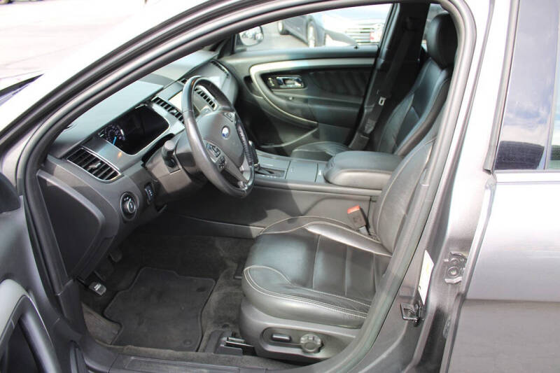 2013 Ford Taurus SEL