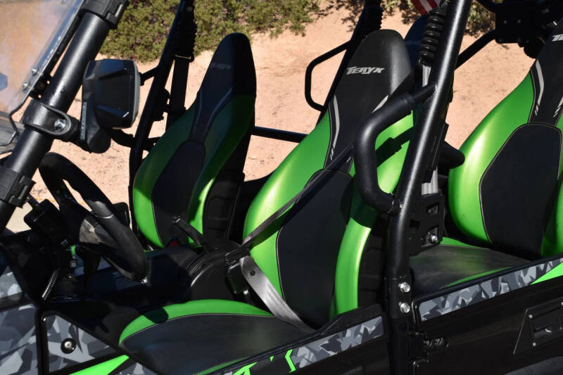2022 Kawasaki Teryx4 S LE