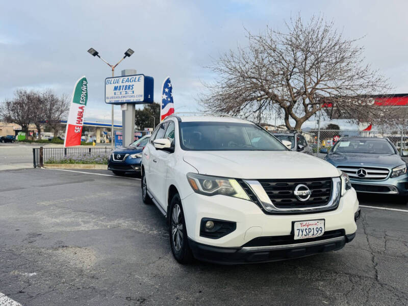 Used 2017 Nissan Pathfinder SL with VIN 5N1DR2MN5HC629025 for sale in Fremont, CA