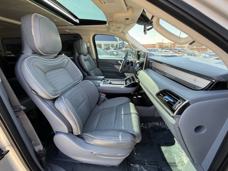 2018 Lincoln Navigator Black Label