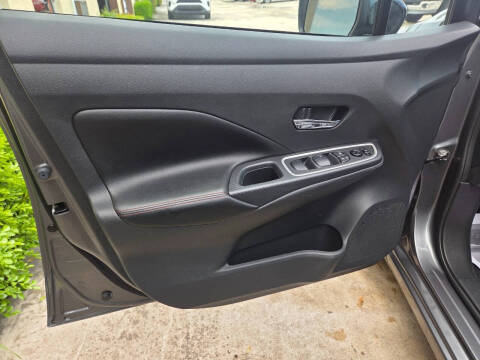 2024 Nissan Versa SR
