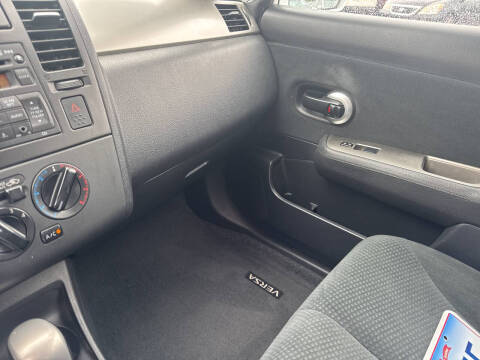 2012 Nissan Versa 1.8 S